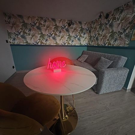 Apartamento Lux Loft In Centro Bari Exterior foto