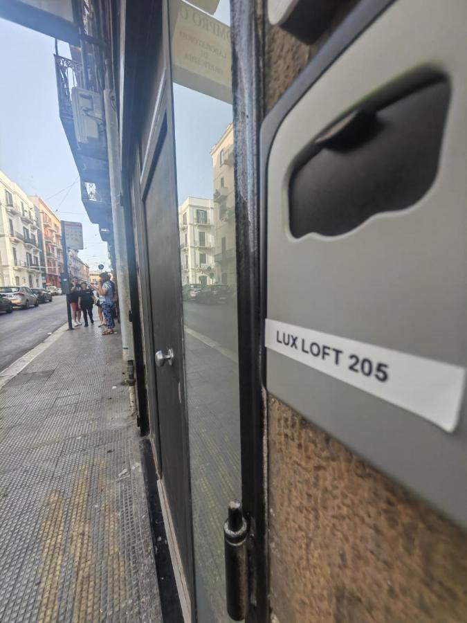 Apartamento Lux Loft In Centro Bari Exterior foto