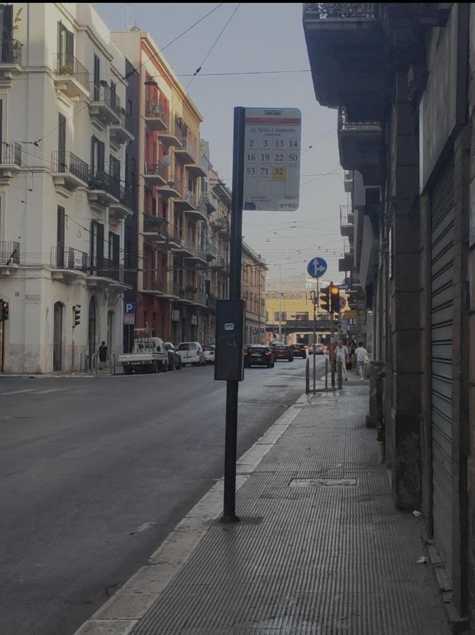 Apartamento Lux Loft In Centro Bari Exterior foto